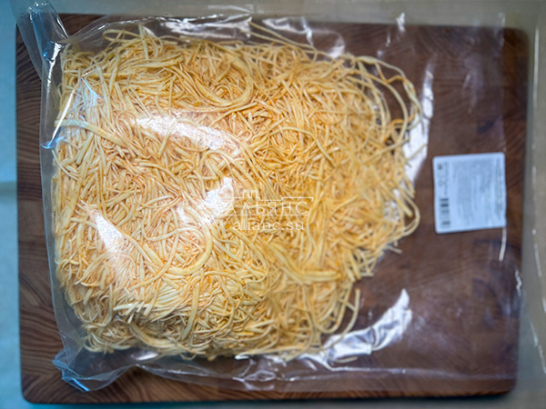 Сырный продукт ФЕРМЕРСКИЙ паутинка с паприкой в Майкопе