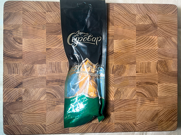 Сыр 100 гр ГОРНЫЙ СЫРОВАР (Косичка копчёная) в Майкопе