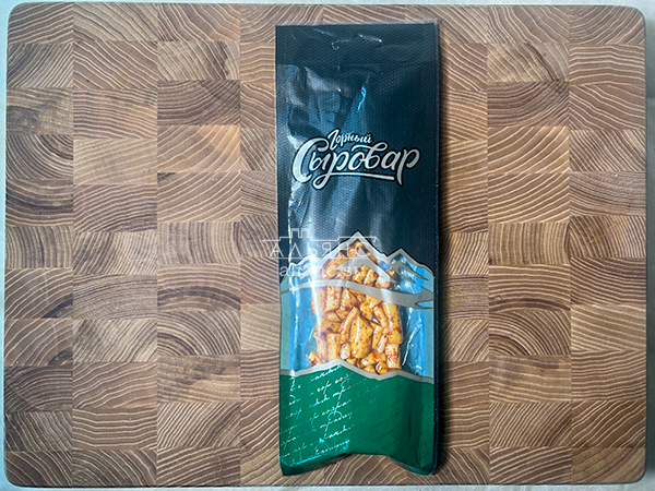 Сыр 60 гр ГОРНЫЙ СЫРОВАР (Бочонок копчёный с аджикой) в Майкопе